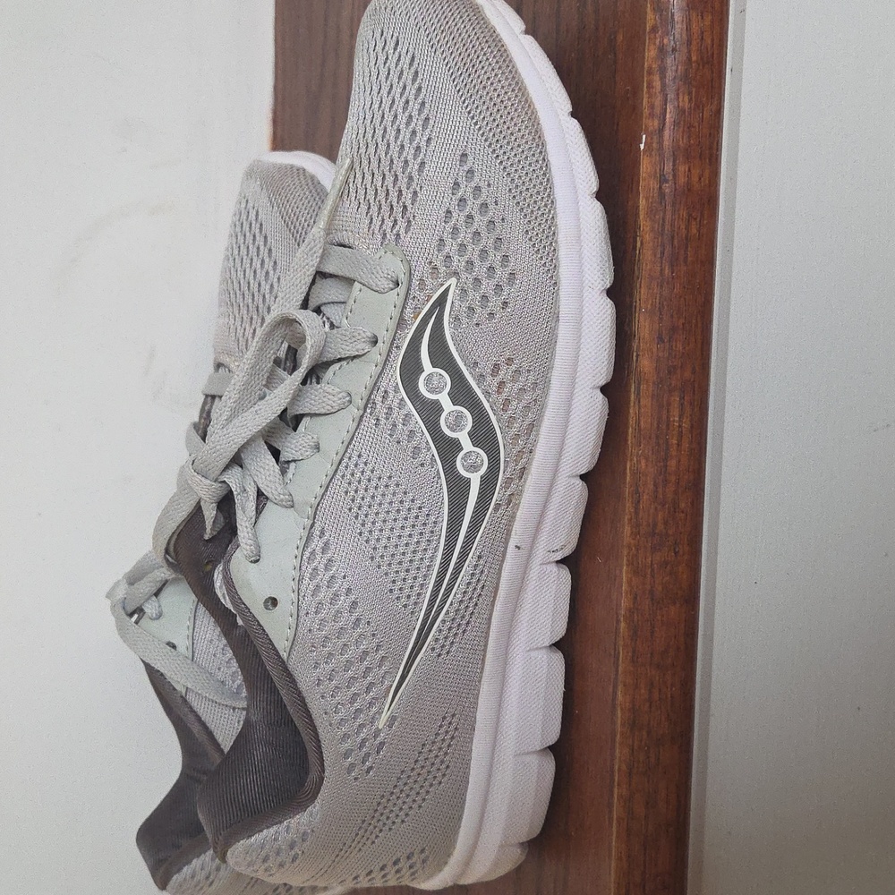 Saucony Grid Womens lightweight running shoe in grey size 7.5 - Picture 2 of 7